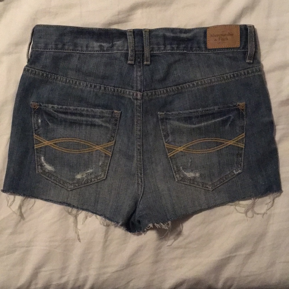 Abercrombie & Fitch Size 4/27 Wmns Cut off shorts